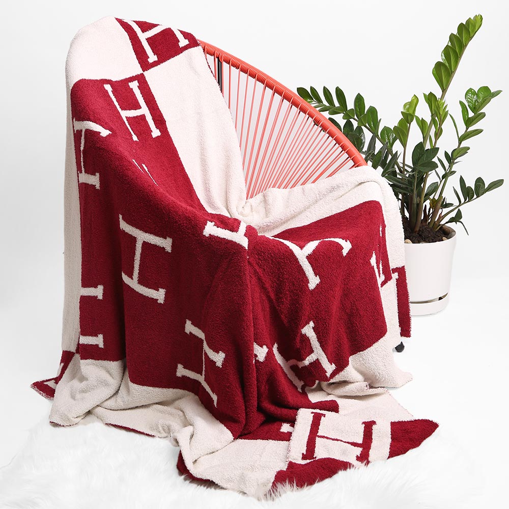 Fuzzy H Blanket - Berry